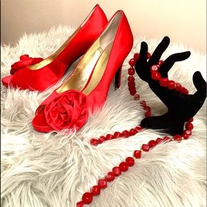 PRE- OWNED RED CRYSTAL SATIN NINE WEST HEELS, Size 8